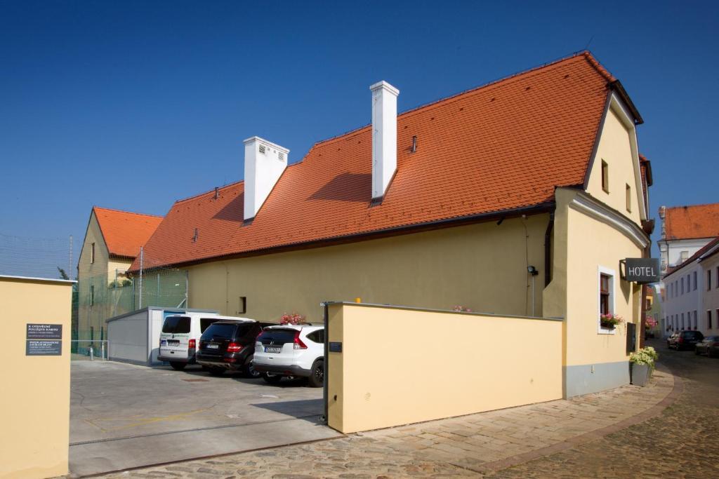 Hotel Lahofer Znojmo Exterior photo